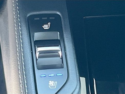 Used 2024 Kia Telluride SX w/ Towing Package image 21