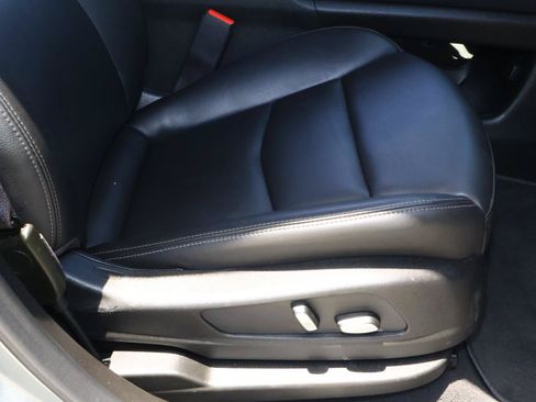 Used 2024 Cadillac XT6 Luxury FWD image 23