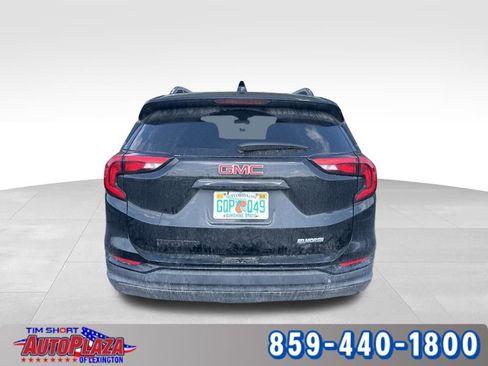Used 2021 GMC Terrain SLE w/ Elevation Edition image 8