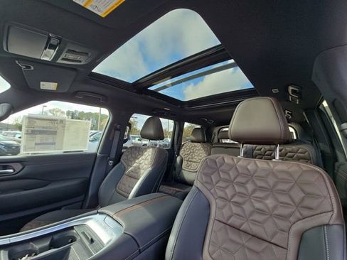 New 2026 Nissan Armada Platinum image 13