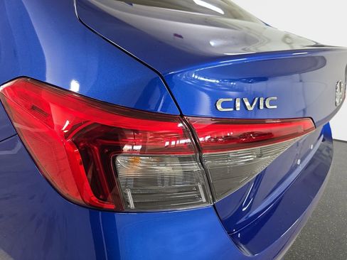 Used 2024 Honda Civic Sport image 31