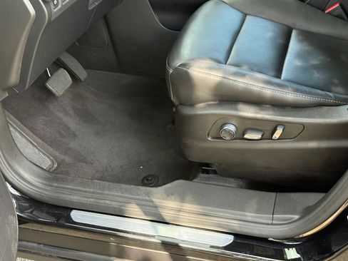 Certified 2025 Cadillac XT4 Premium Luxury FWD image 13