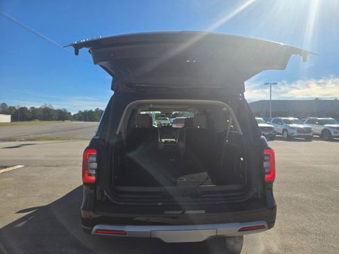 Used 2024 Ford Expedition Max Limited image 5