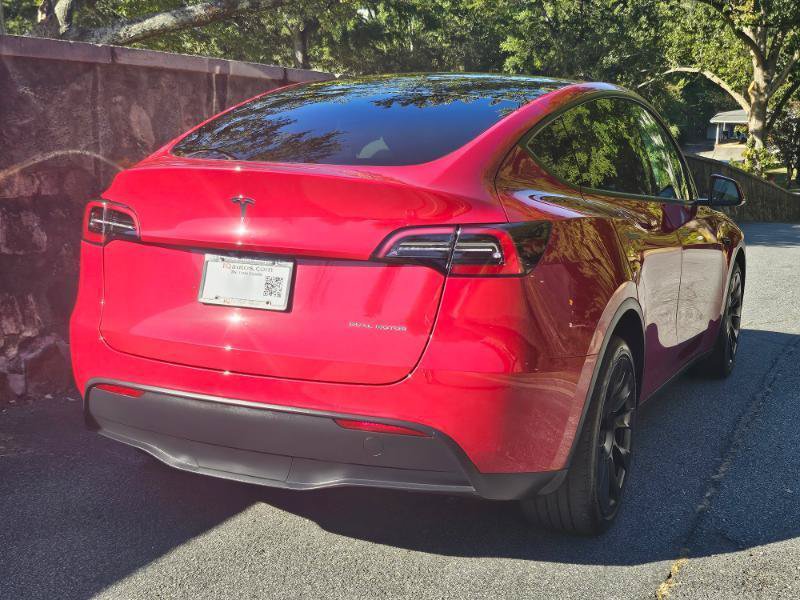 Used 2023 Tesla Model Y Long Range AWD/4WD image 11