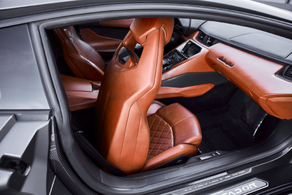Used 2018 Lamborghini Aventador S AWD/4WD image 50