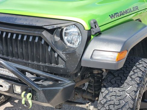 Used 2019 Jeep Wrangler Unlimited Sport AWD/4WD image 5