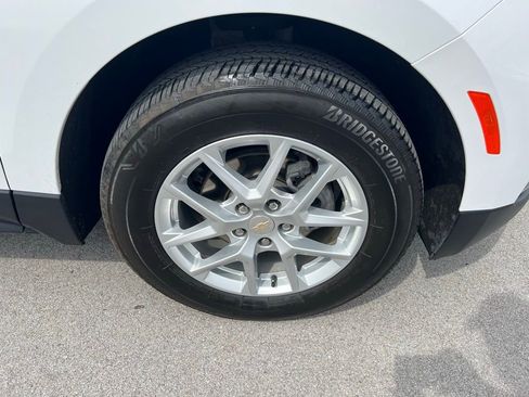 Used 2023 Chevrolet Equinox LT image 12