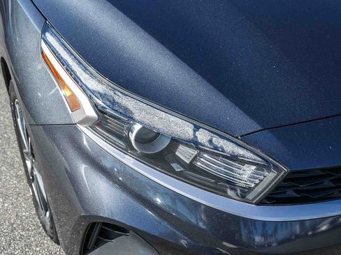 Used 2022 Kia Forte LXS image 13