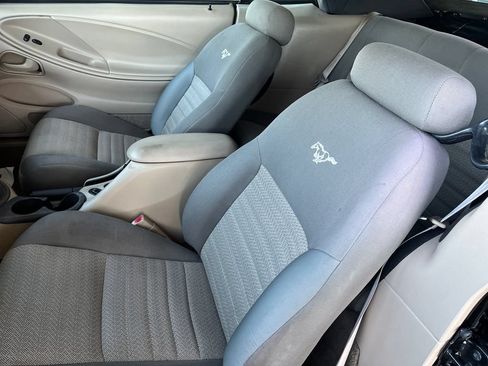 Used 2000 Ford Mustang GT RWD image 12