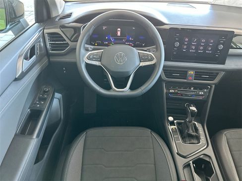 New 2026 Volkswagen Taos SE image 44