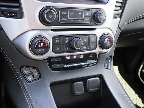 Certified 2018 GMC Yukon SLT w/ Open Road Package AWD/4WD image 18