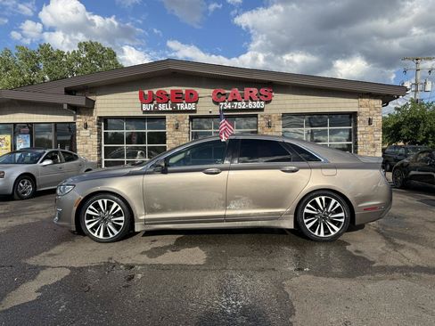 Used 2019 Lincoln MKZ Reserve w/ Luxury Package FWD image 8