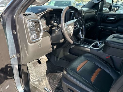 Used 2020 GMC Sierra 1500 AT4 w/ AT4 Premium Package image 10