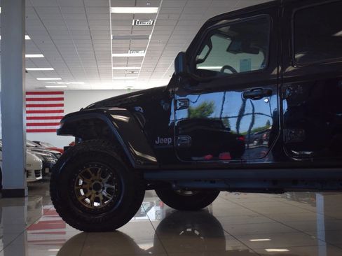 Used 2020 Jeep Gladiator Rubicon image 34