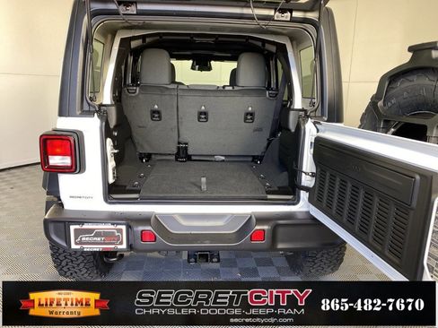 New 2026 Jeep Wrangler Unlimited Sport image 29