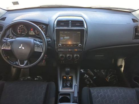 Used 2025 Mitsubishi Outlander Sport AWD image 14