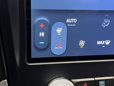 Used 2022 Ford Edge ST-Line image 21