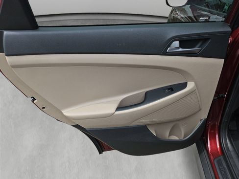 Used 2017 Hyundai Tucson SE w/ SE Popular Package 02 FWD image 33