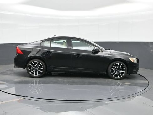 Used 2018 Volvo S60 T5 Dynamic w/ Vision Package FWD image 10