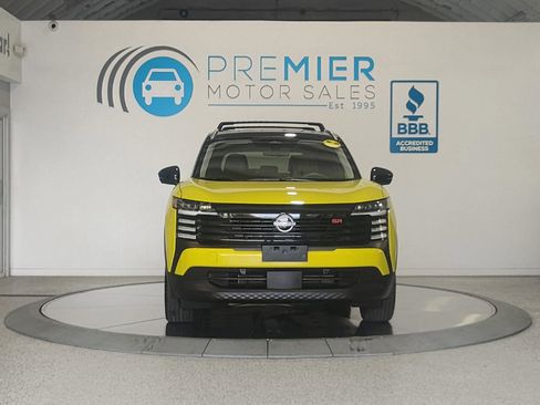 Used 2025 Nissan Kicks SR w/ Illumination Package image 88