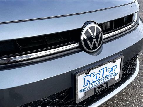 Used 2025 Volkswagen Jetta S image 28