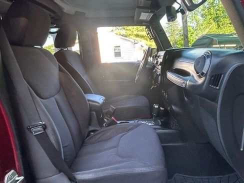 Used 2013 Jeep Wrangler Unlimited Sport AWD/4WD image 17
