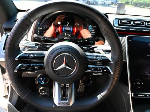 Used 2024 Mercedes-Benz S 63 AMG S image 22