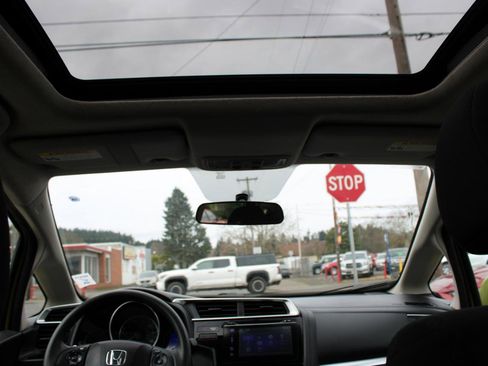 Used 2015 Honda Fit EX image 12