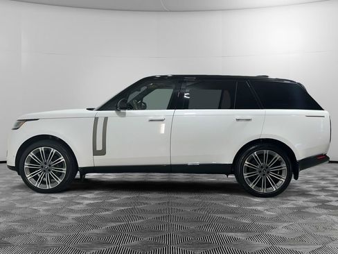 Used 2025 Land Rover Range Rover Long Wheelbase SE image 2