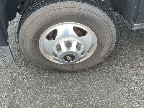 Used 2019 Chevrolet Silverado 3500 High Country w/ Duramax Plus Package image 9