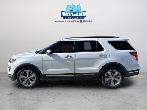 Used 2019 Ford Explorer Limited w/ Class III Trailer Tow Package image 2