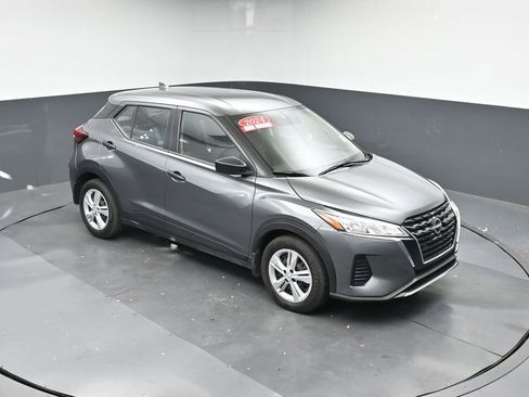 Used 2024 Nissan Kicks S image 37