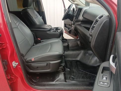 Used 2019 RAM 3500 Tradesman w/ Chrome Appearance Group image 39