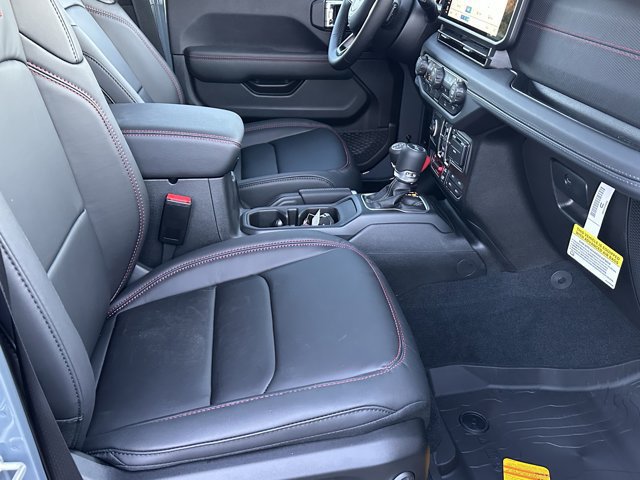 New 2026 Jeep Wrangler Unlimited Rubicon AWD/4WD image 13