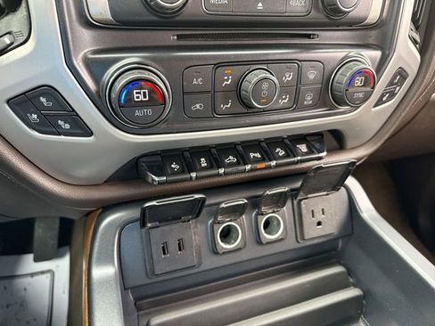 Used 2016 GMC Sierra 2500 SLT w/ Duramax Plus Package AWD/4WD image 19