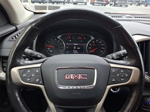 Used 2019 GMC Terrain Denali w/ Advanced Safety Package image 20