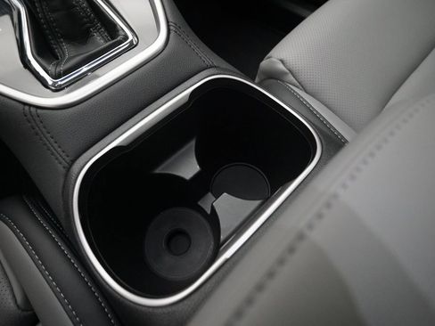 Used 2025 Subaru Outback Limited image 17