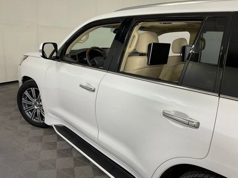 Used 2017 Lexus LX 570 4WD image 44