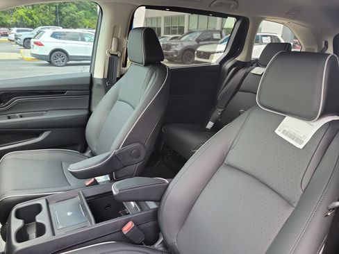 New 2026 Honda Odyssey Elite image 12