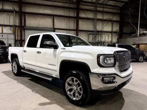 Used 2018 GMC Sierra 1500 SLT w/ SLT Premium Package AWD/4WD image 2