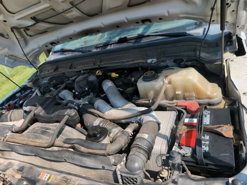 Used 2016 Ford F450 XLT w/ Ambulance Prep Package image 14