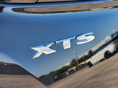 Used 2019 Cadillac XTS Luxury FWD image 35