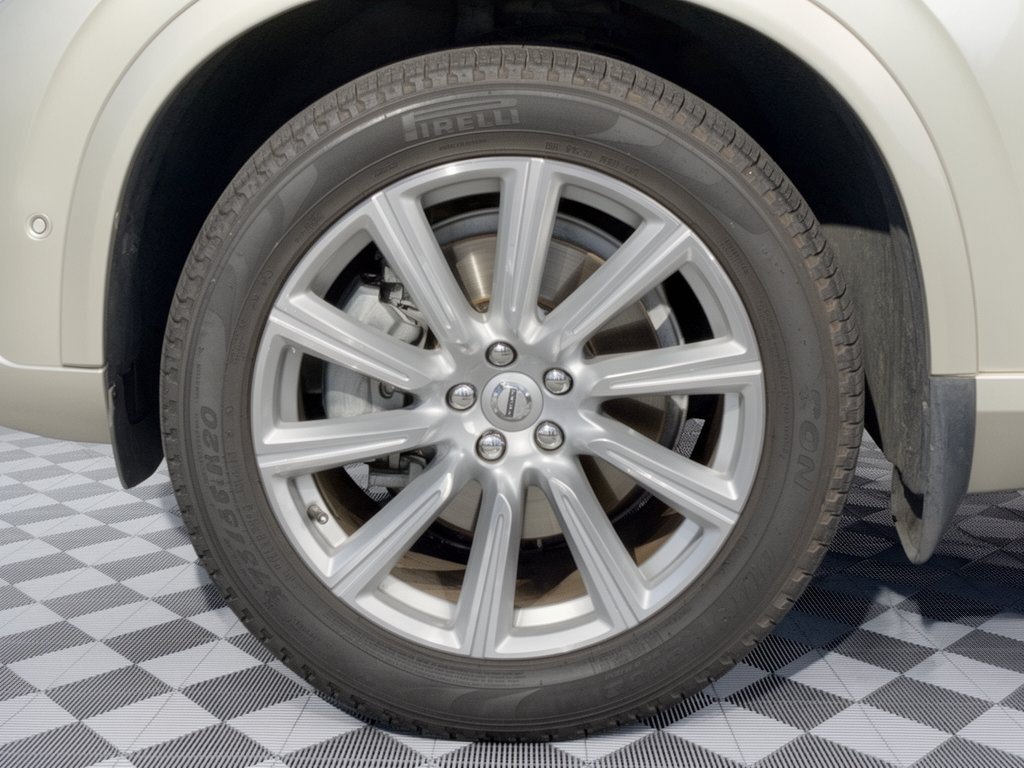 Used 2016 Volvo XC90 T6 Inscription w/ Vision Package AWD/4WD image 13