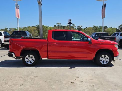 Used 2025 Chevrolet Silverado 1500 LT image 4