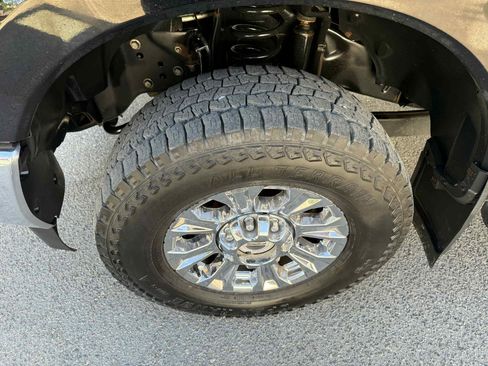 Used 2018 Ford F350 Lariat w/ Lariat Ultimate Package image 11