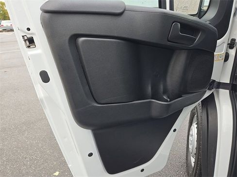 Used 2025 RAM ProMaster 3500 w/ Convenience Group image 16
