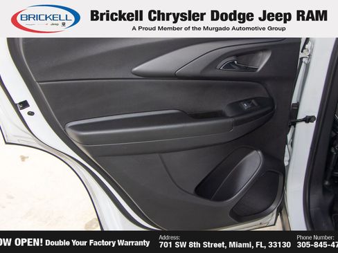 Used 2024 Chevrolet TrailBlazer LT FWD image 11