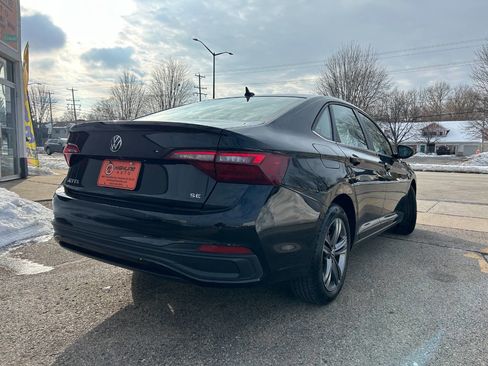 Used 2024 Volkswagen Jetta SE image 4