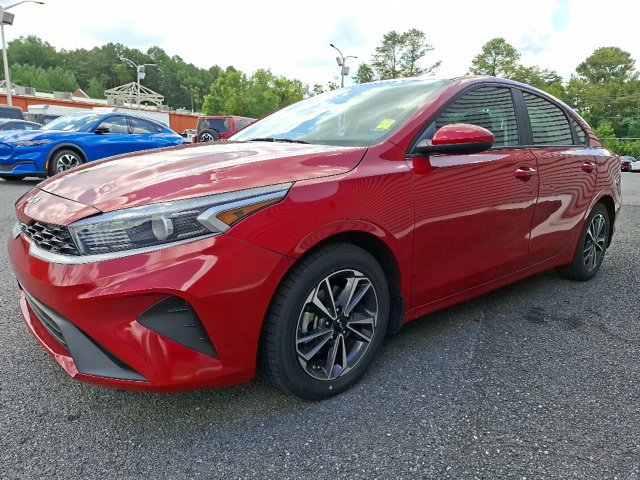 Used 2023 Kia Forte LXS FWD image 7