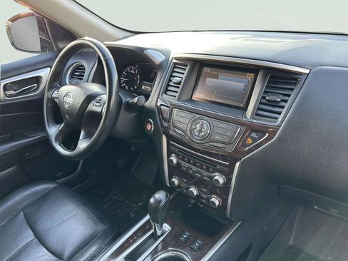 Used 2013 Nissan Pathfinder SL AWD/4WD image 22